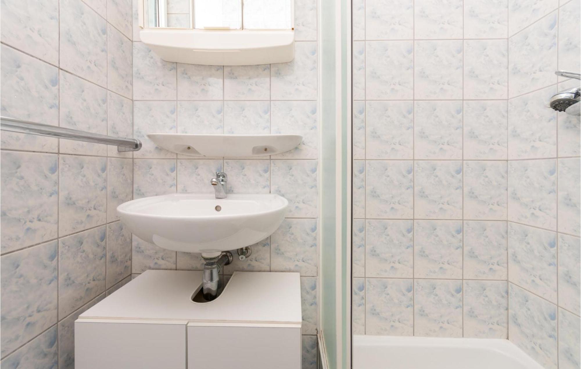 Awesome Apartment In Sveti Filip I Jakov W/ 1 Bedrooms Экстерьер фото